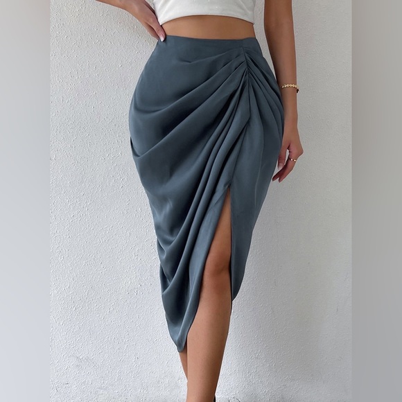 Ruched Slit Skirt main image 0